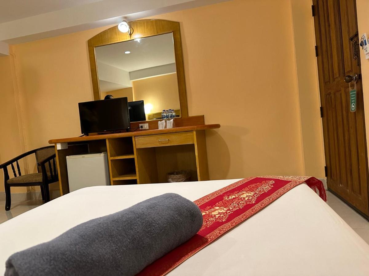 Nid Huahin Hotel ภายนอก รูปภาพ