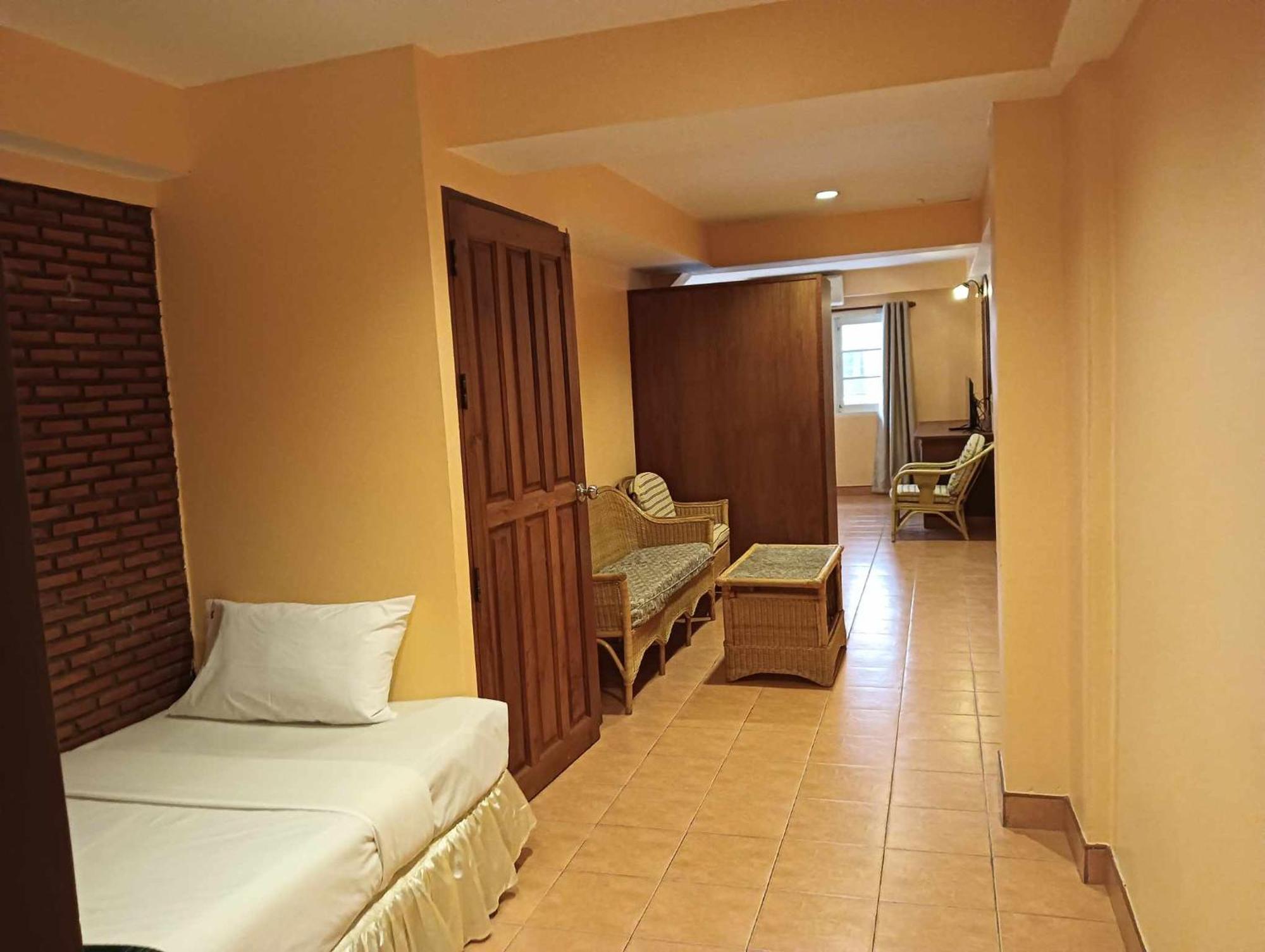 Nid Huahin Hotel ภายนอก รูปภาพ