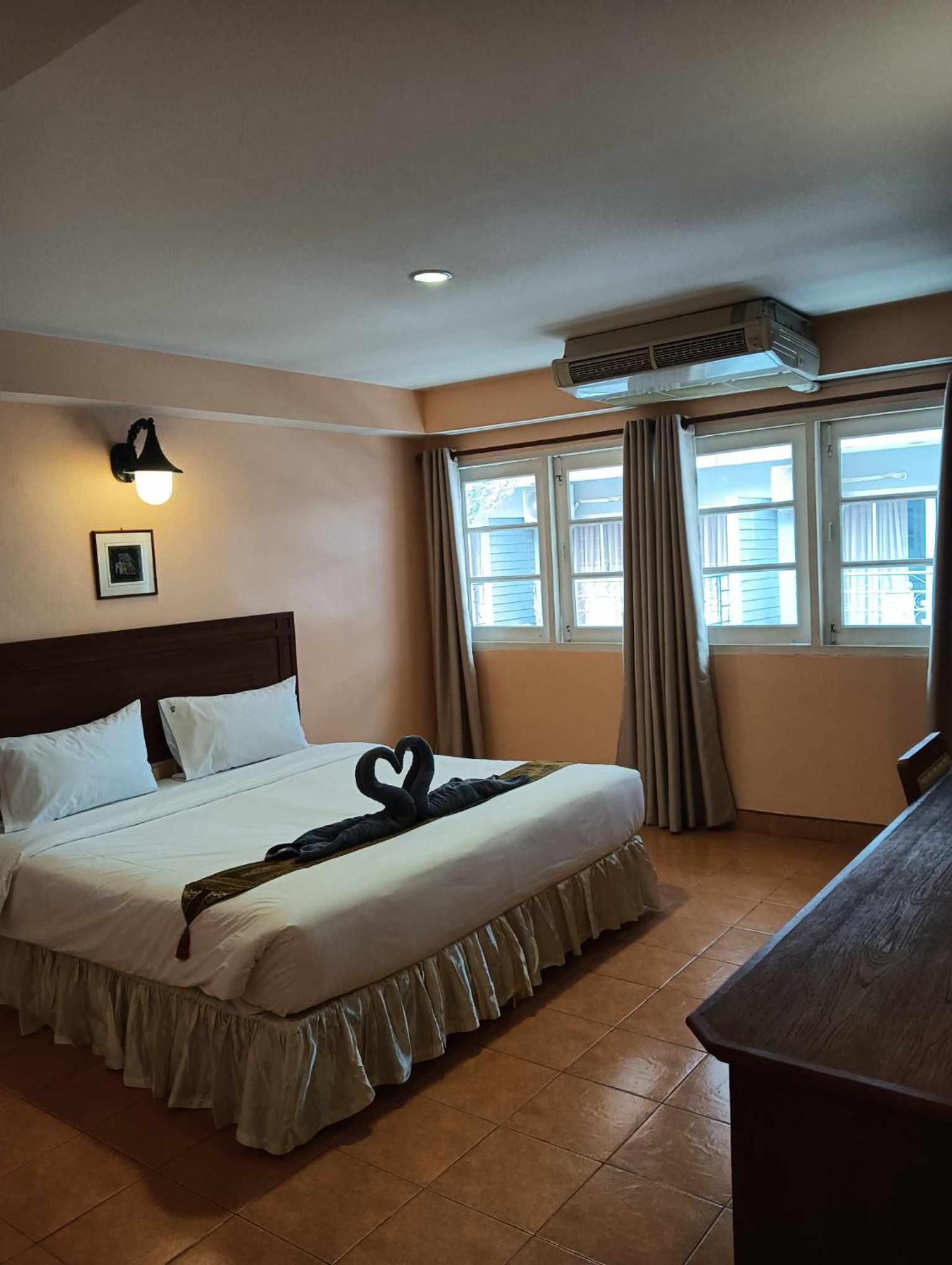 Nid Huahin Hotel ภายนอก รูปภาพ